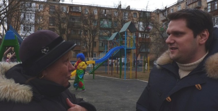 Александр Урбанский открыл новую детскую площадку в Измаиле